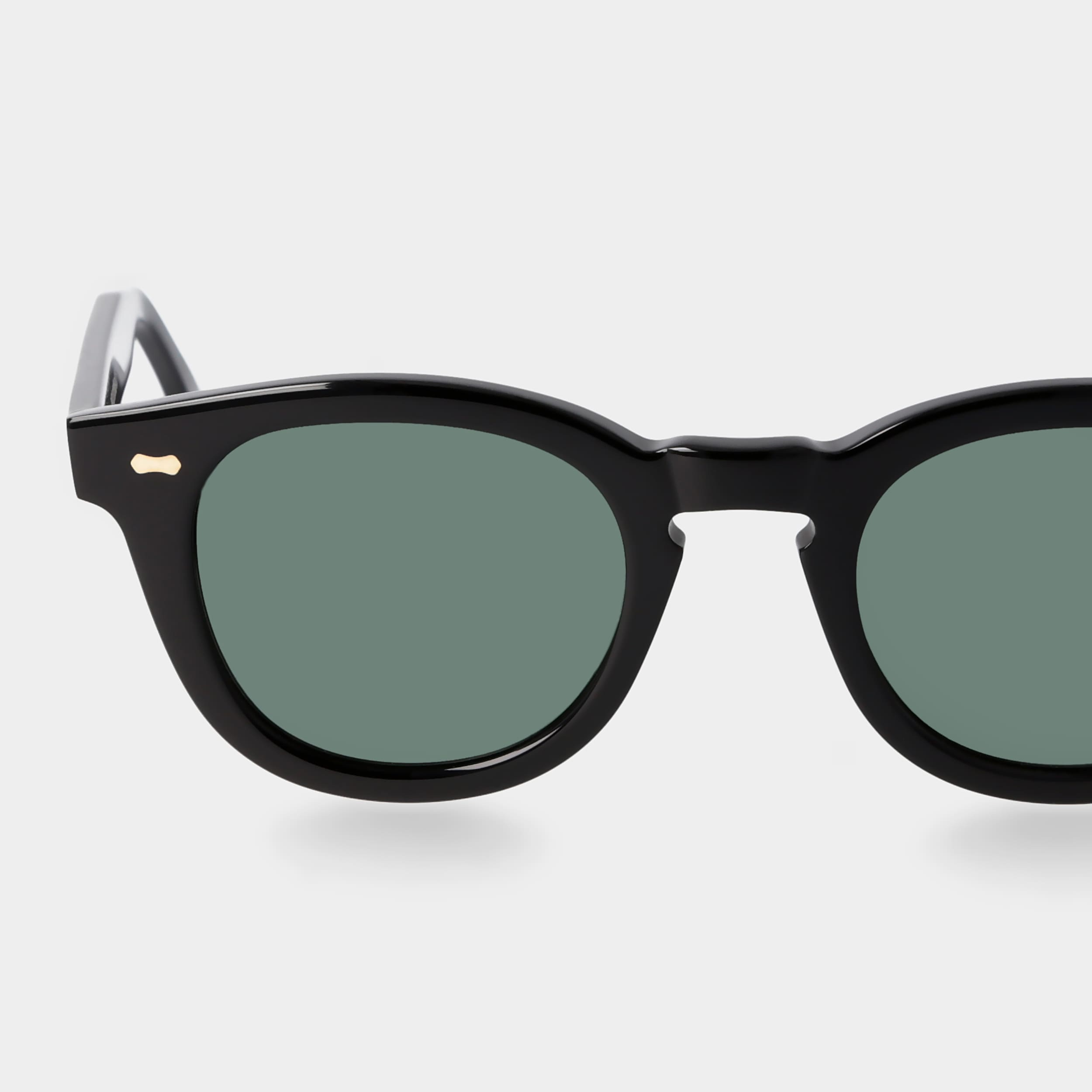 sunglasses-donegal-eco-black-bottle-green-sustainable-tbd-eyewear-lens