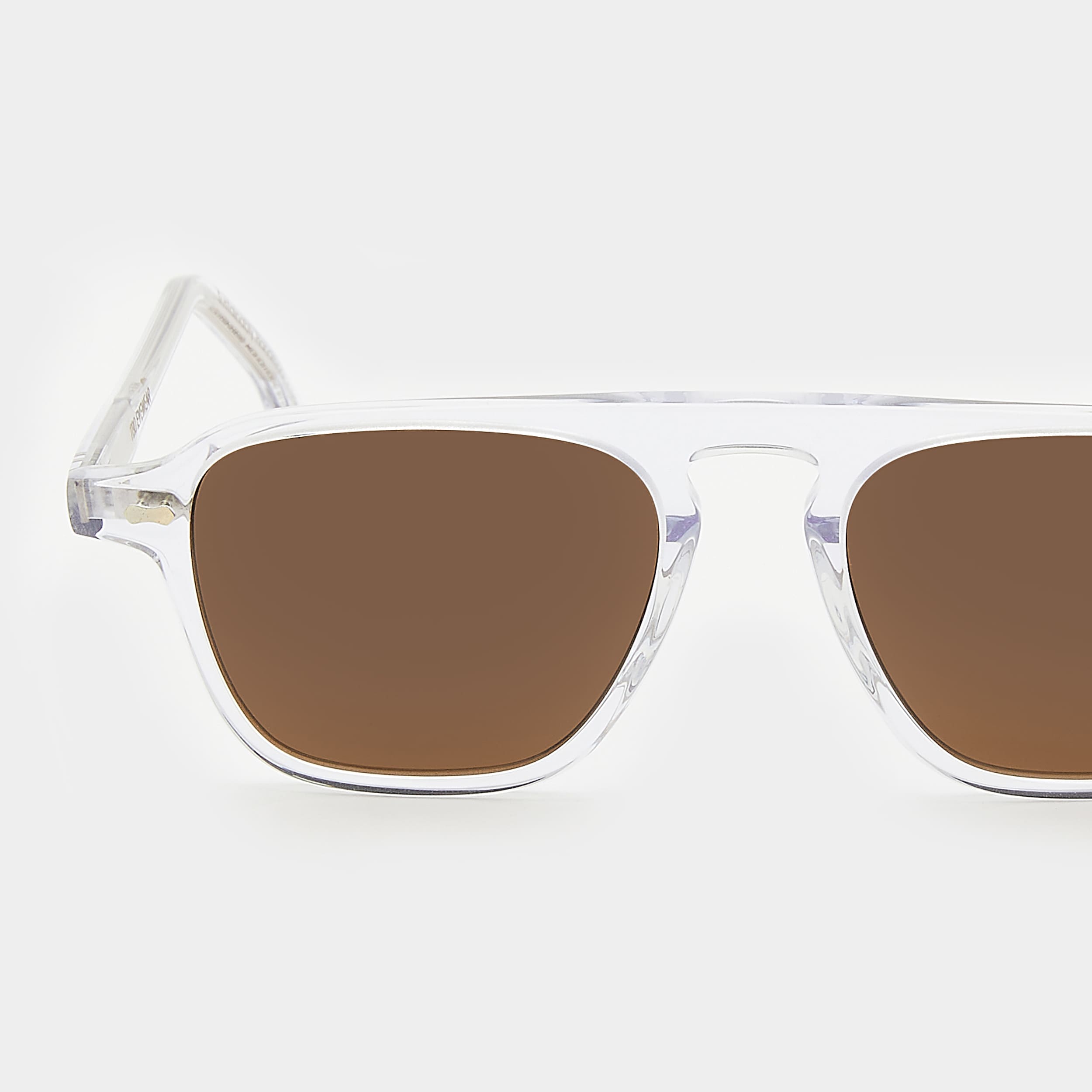 sunglasses-panama-eco-transparent-tobacco-sustainable-tbd-eyewear-lens