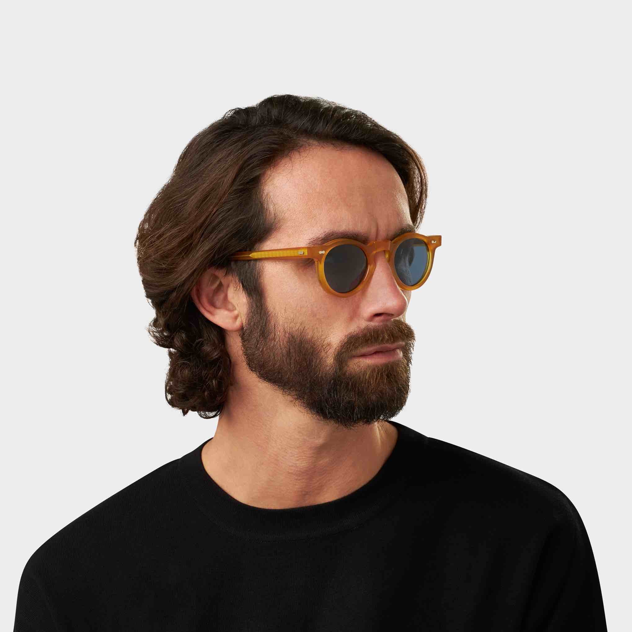 sunglasses-welt-eco-honey-blue-sustainable-tbd-eyewear-man
