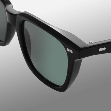 Square eco black sunglasses with bottle green lenses: Carré Eco