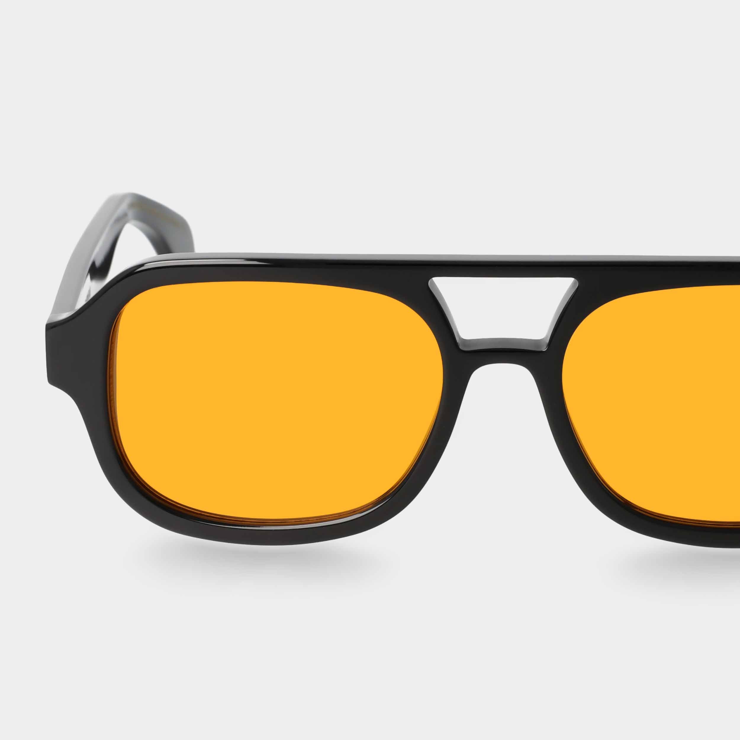 Occhiali da sole aviator a doppio ponte con lenti arancioni