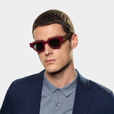 sunglasses raso plum bottle green handcrafted in Italy with sustainable materials