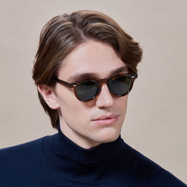 sunglasses welt earth bio bottle green sustainable tbd eyewear man side handcrafted in Italy