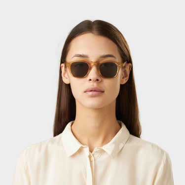 sunglasses-cord-eco-champagne-bottle-green-sustainable-tbd-eyewear-woman