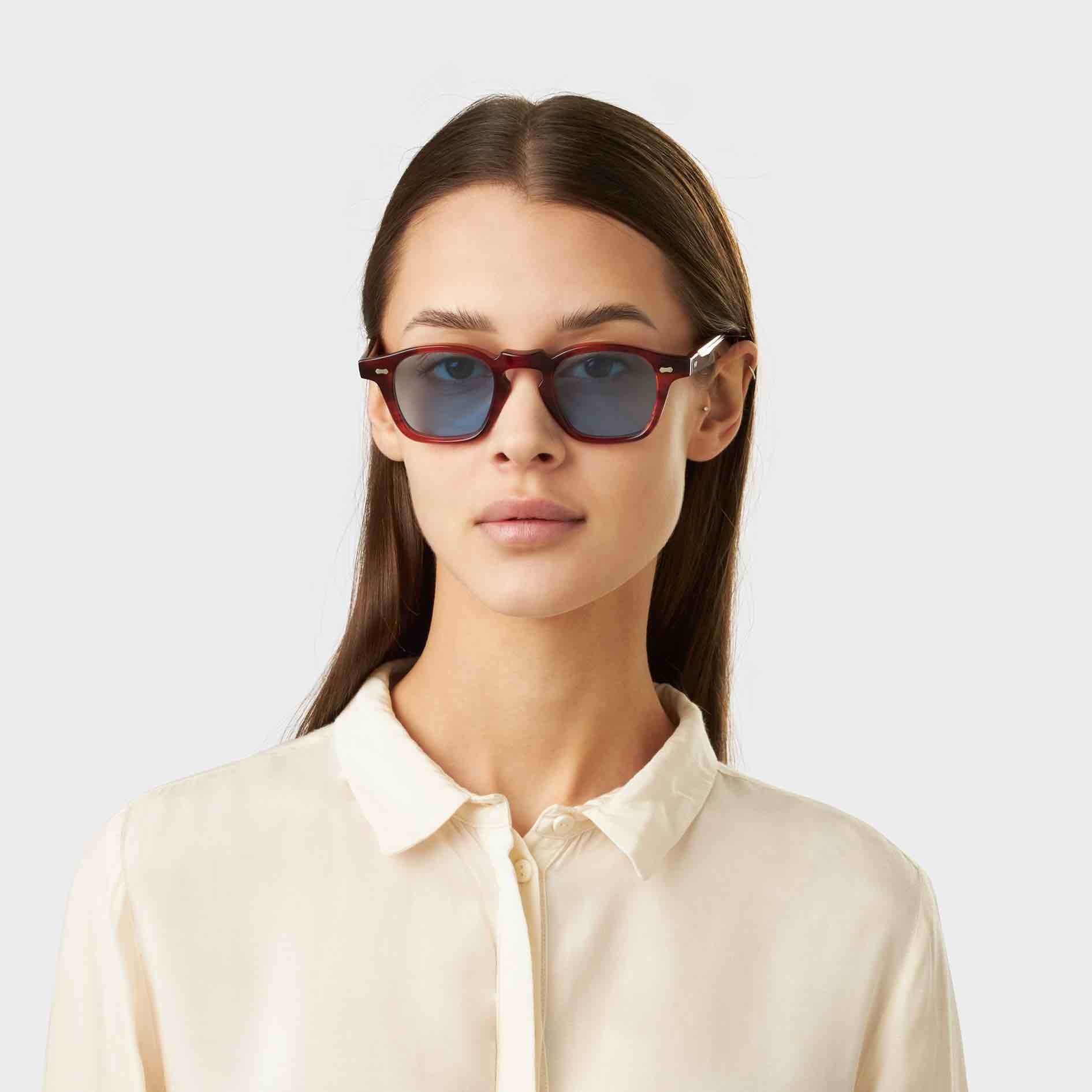 sunglasses-cord-eco-havana-blue-sustainable-tbd-eyewear-woman