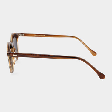 sunglasses cran earth bio gradient grey sustainable tbd eyewear lateral handcrafted in Italy