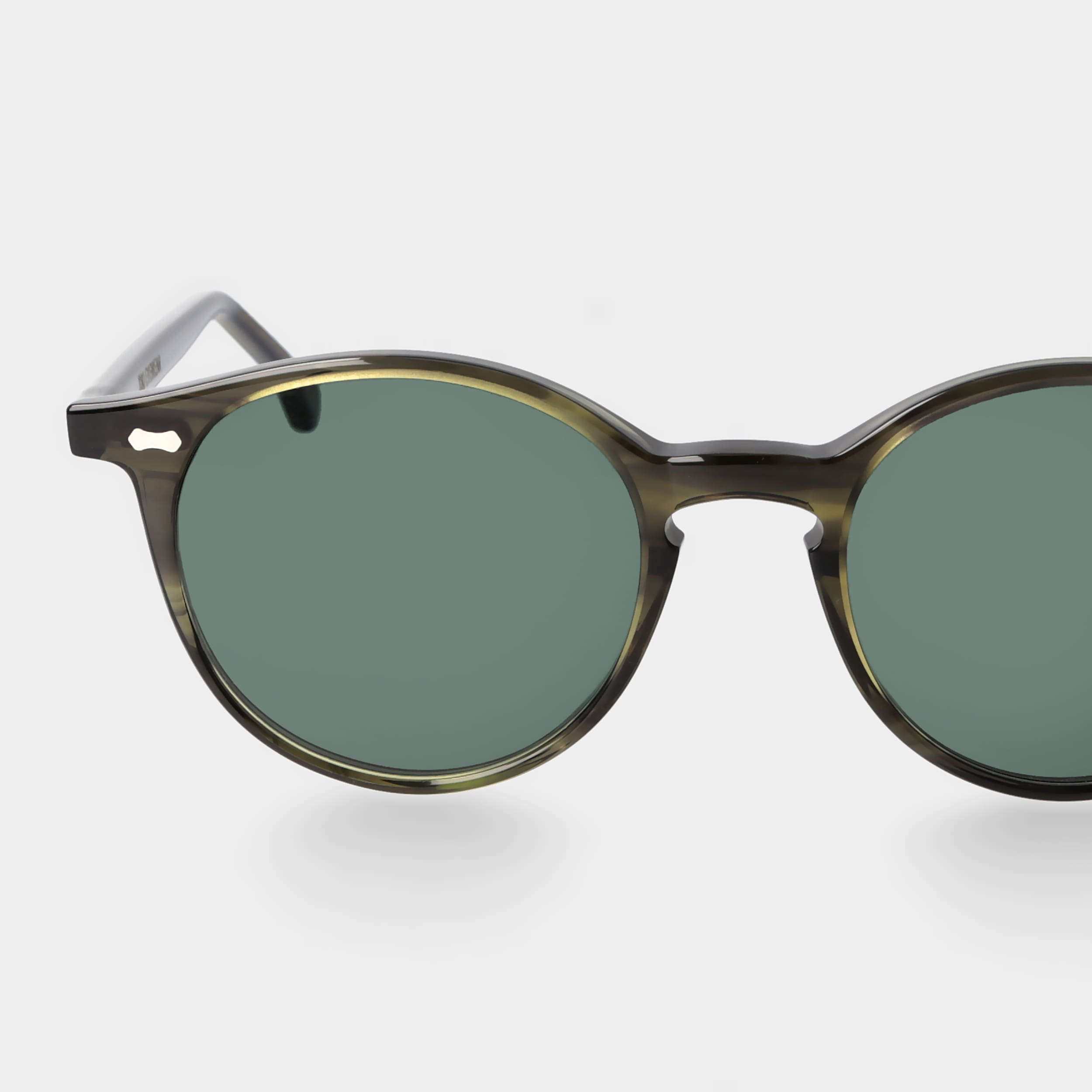 sunglasses-cran-eco-green-bottle-green-sustainable-tbd-eyewear-lens