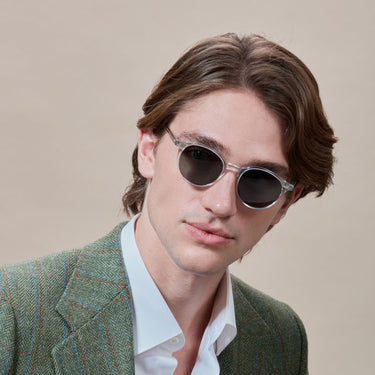 sunglasses cran transparent gradient grey tbd eyewear man side handcrafted in Italy