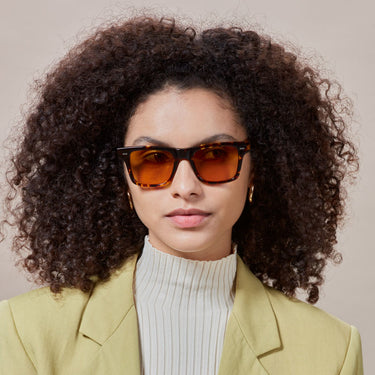 sunglasses-denim-eco-dark-havana-orange-sustainable-tbd-eyewear-woman-front