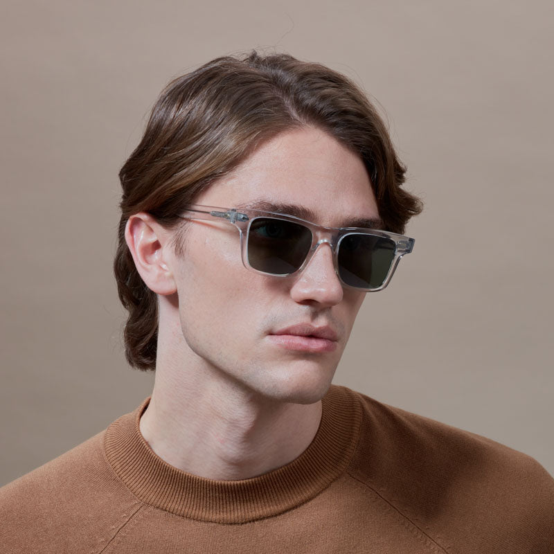 sunglasses-denim-transparent-bottle-green-tbd-eyewear-man-side