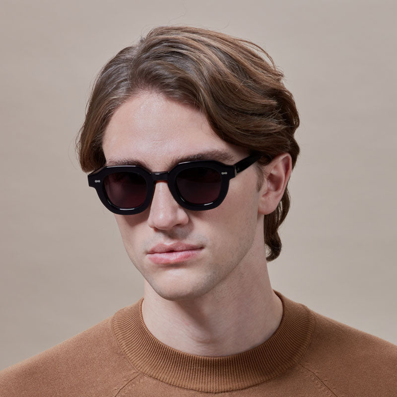 sunglasses-juta-eco-black-gradient-grey-sustainable-tbd-eyewear-man-front