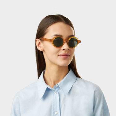 sunglasses oxford eco honey bottle green sustainable tbd eyewear woman handcrafted in Italy