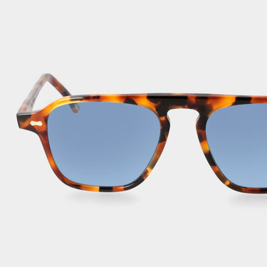 sunglasses-panama-amber-tortoise-blue-tbd-eyewear-lens