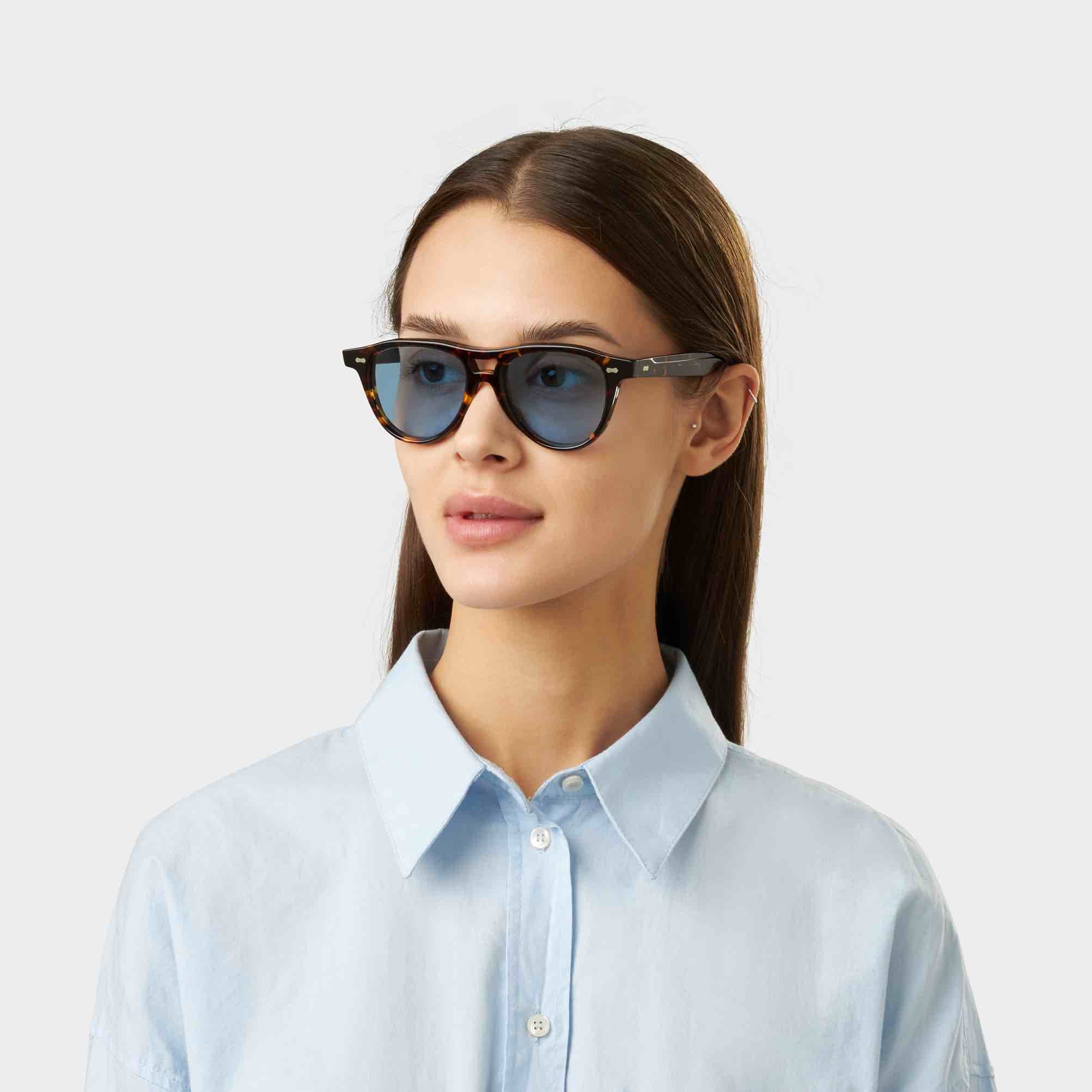 sunglasses-piquet-eco-dark-havana-blue-sustainable-tbd-eyewear-woman