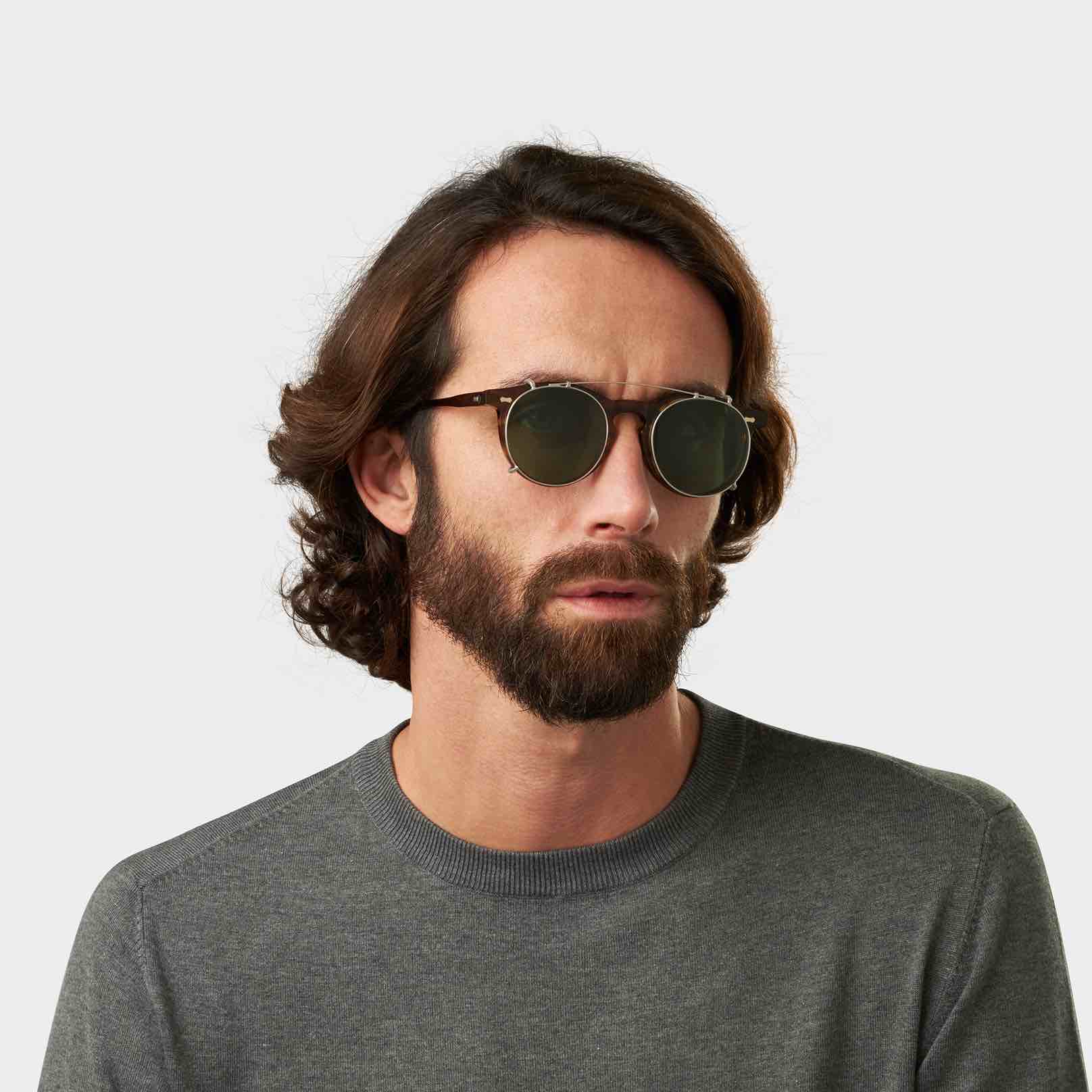 sunglasses-pleat-earth-bio-bottle-green-sustainable-tbd-eyewear-man