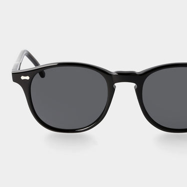 sunglasses-shetland-eco-black-gradient-grey-sustainable-tbd-eyewear-lens