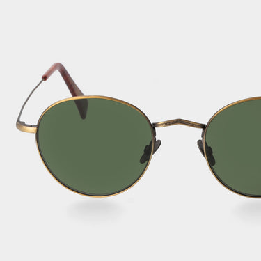 sunglasses vicuna brass bottle green tbd eyewear lens handcrafted in Italy