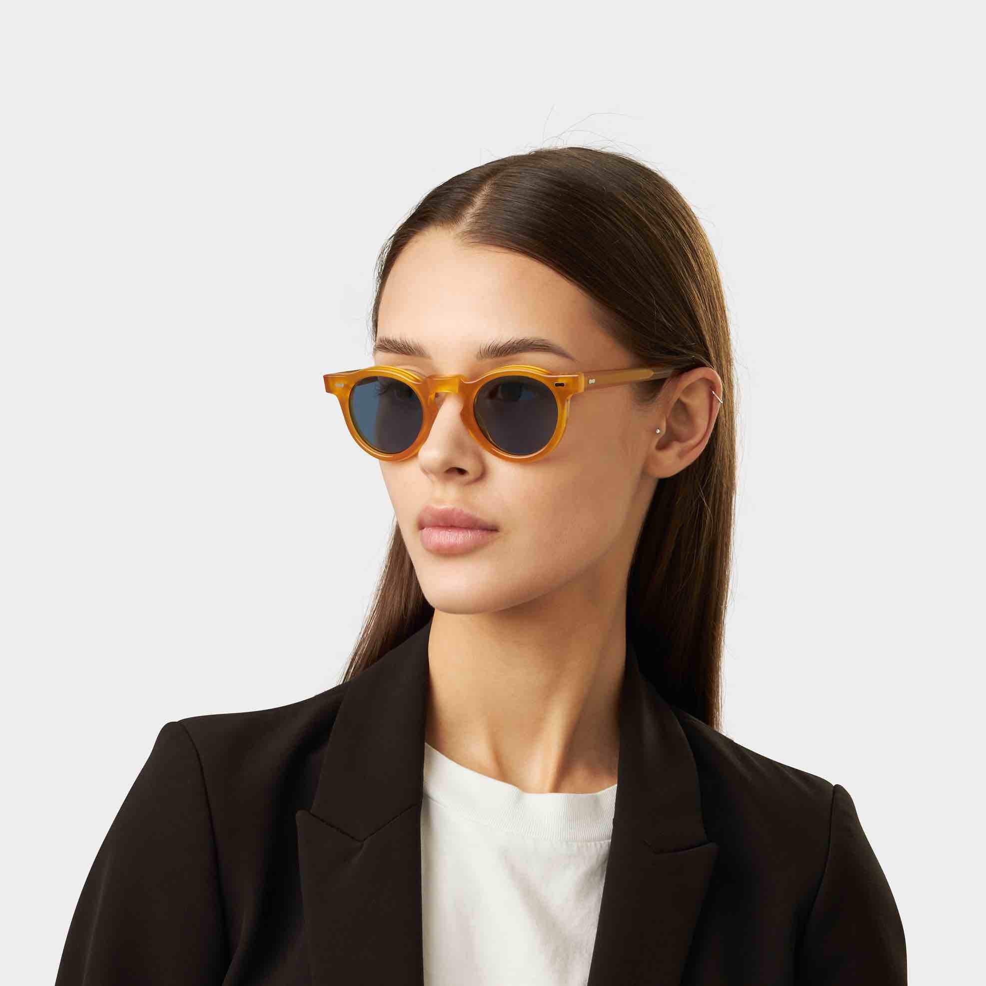 sunglasses-welt-eco-honey-blue-sustainable-tbd-eyewear-woman